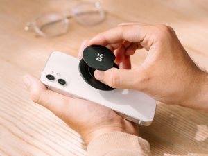 Phone grip to prevent drops designed for secure handling and extended use