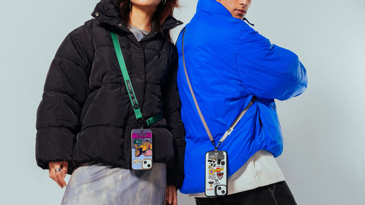 Hands-Free Travel: The Easiest Way to Wear Your Phone on the Go