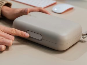 Park Tech Kit microsuede interior pocket protecting power bank